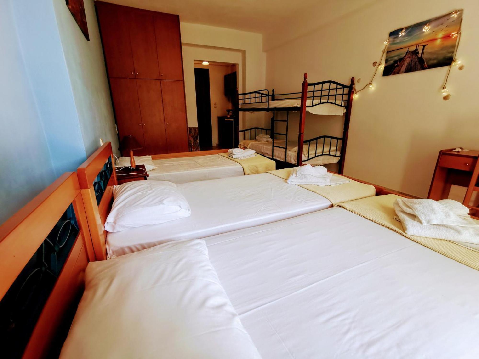 Iris Studios Agios Nikitas Room photo
