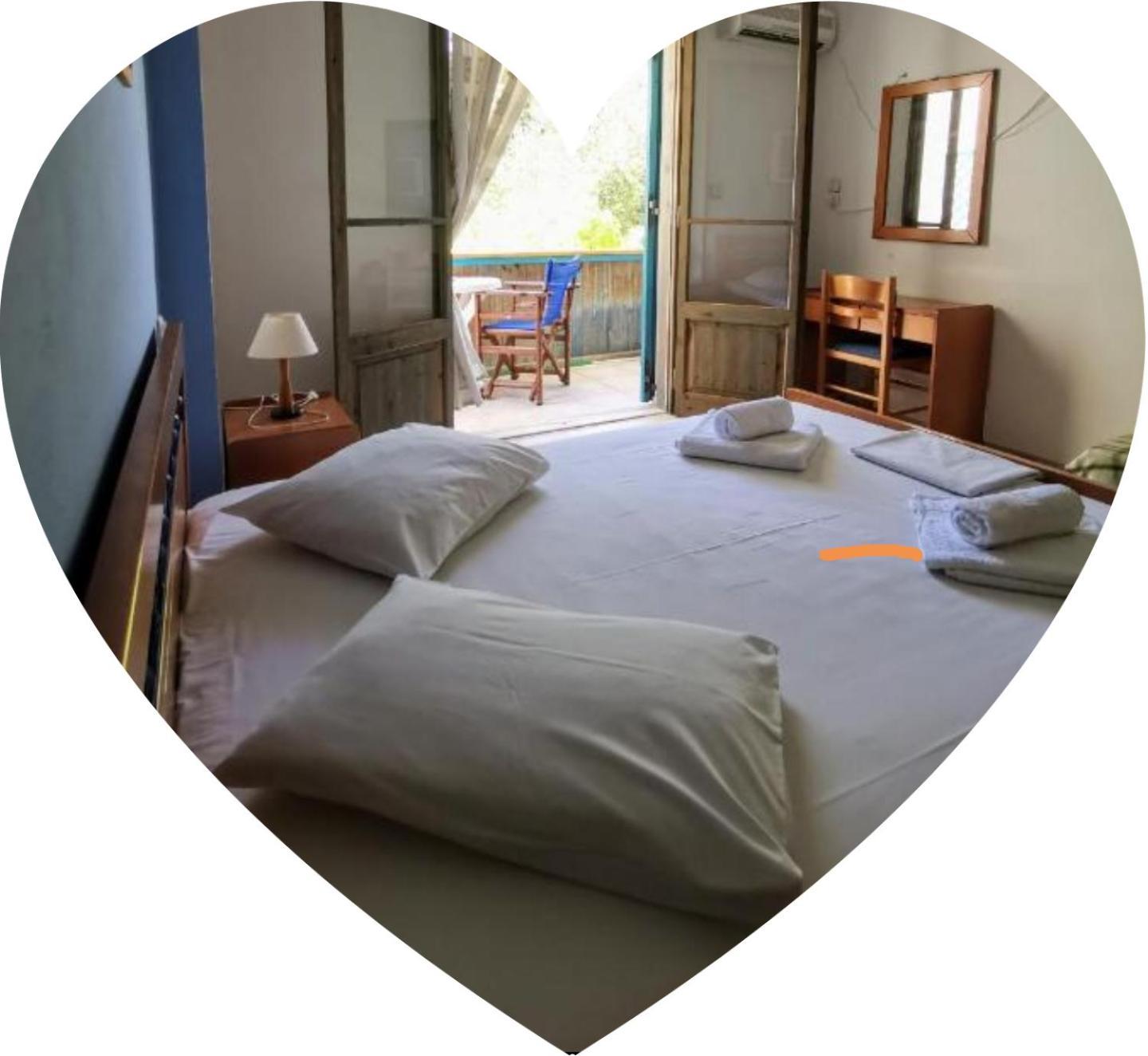Iris Studios Agios Nikitas Room photo